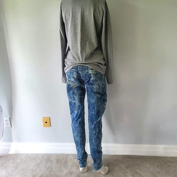 Power of Diesel Denim Destroyed Slim Skinny-Fit Jeans Size 28 - Picture 9 of 12